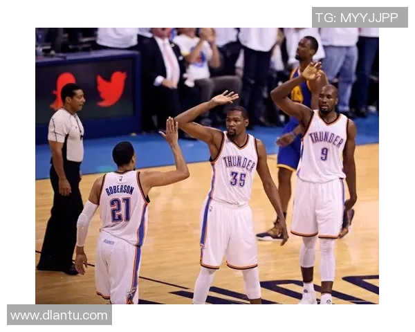 杨毅杜兰特在勇士夺冠没含金量若没去勇他就和哈登威少一个级别 杨毅杜兰特在勇士夺冠没含金量若没去勇他就和哈登威少一个级别