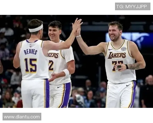 湖人108-106爵士遭四坏消息!三分+防守太差,艾顿伤退影响攻守! 湖人108-106爵士遭四坏消息!三分+防守太差,艾顿伤退影响攻守!