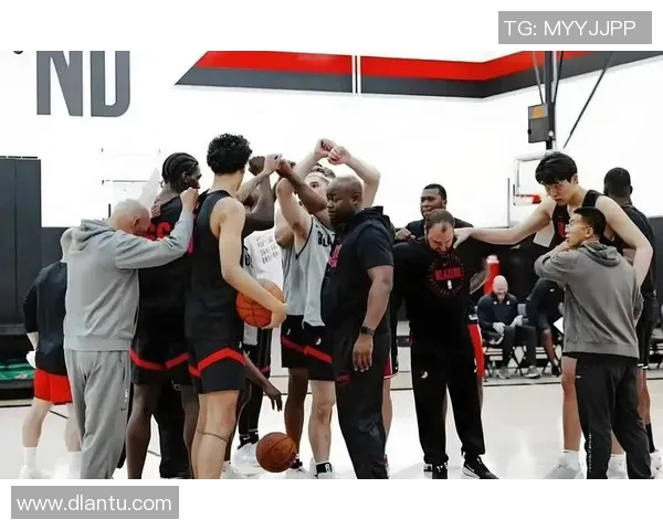 开拓者看中杨瀚森什么?苏群:会传球开朗性格和学习能力年龄 开拓者看中杨瀚森什么?苏群:会传球开朗性格和学习能力年龄